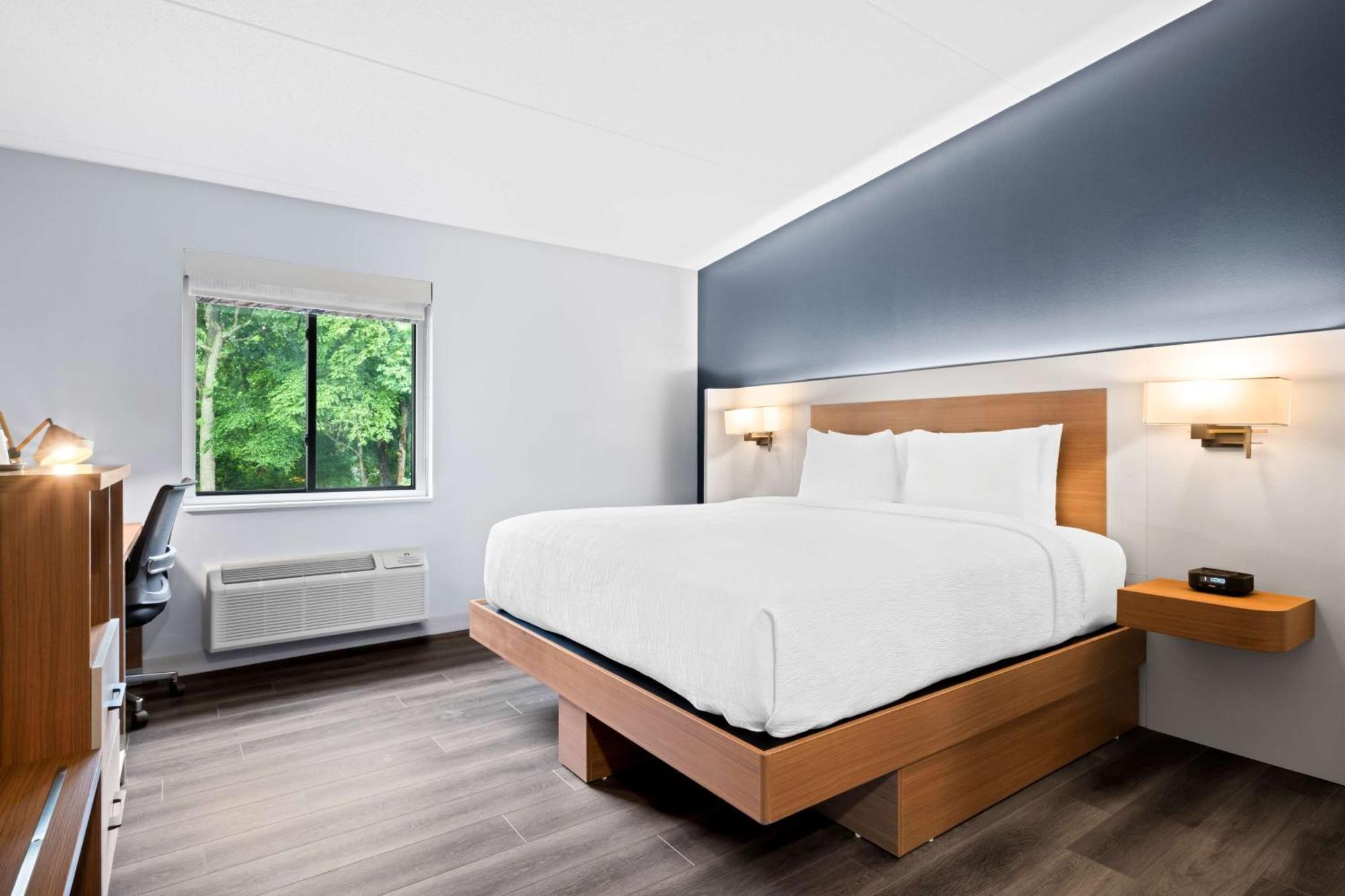 Best Western Niantic - New London, Mystic Area Экстерьер фото