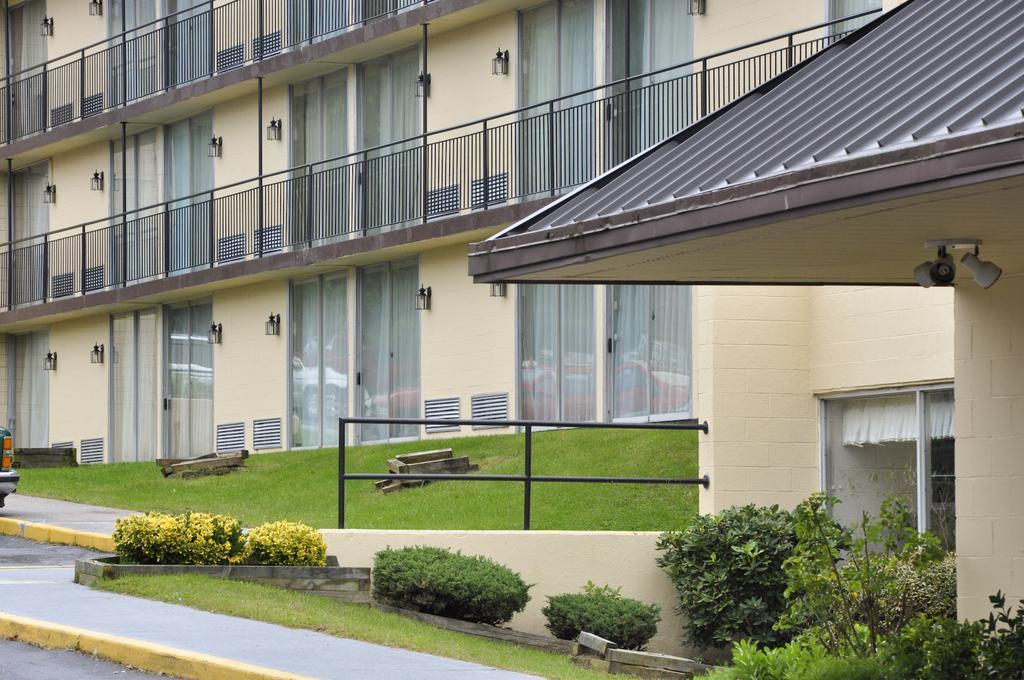 Best Western Niantic - New London, Mystic Area Экстерьер фото